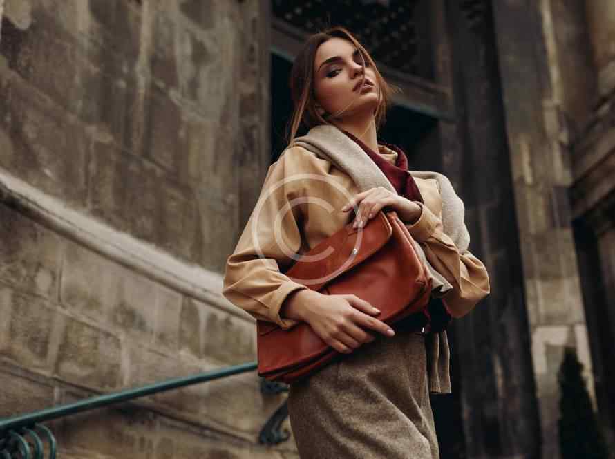 post 70 copyright - Vakana